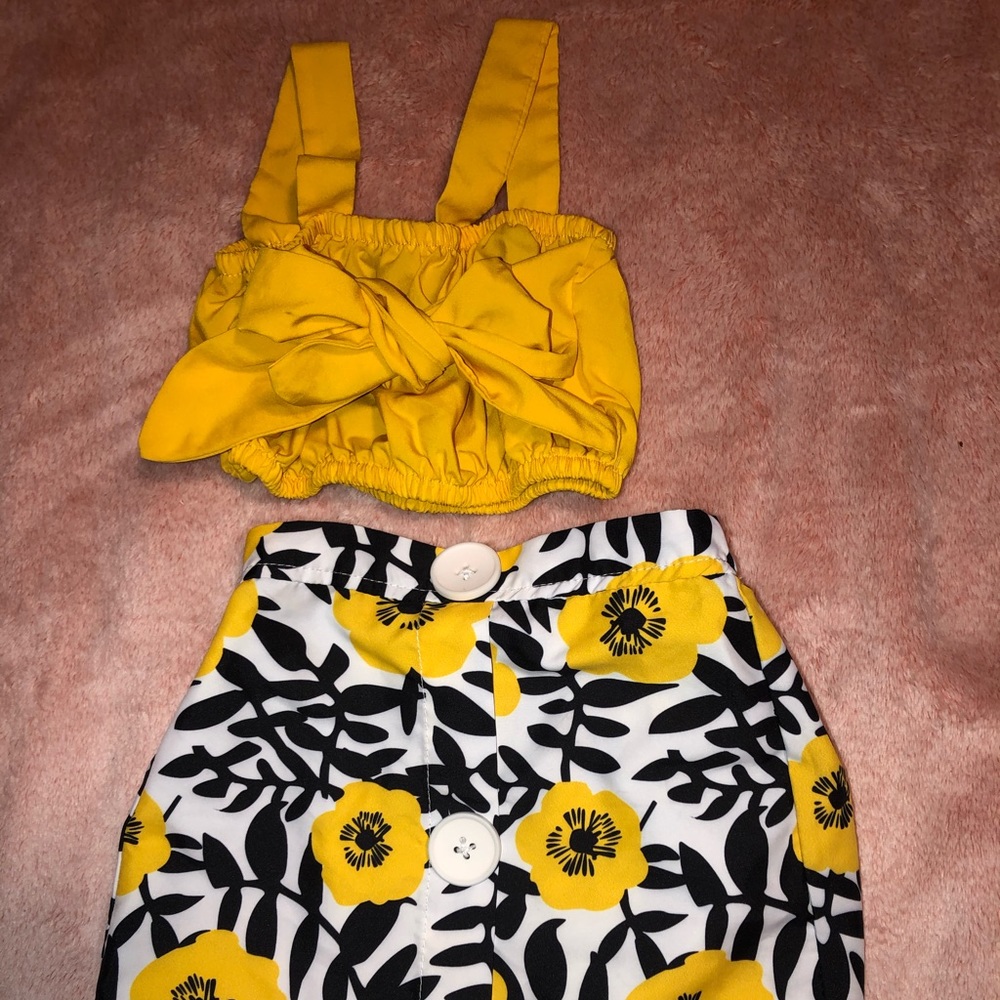 Baby two piece set🌻💞